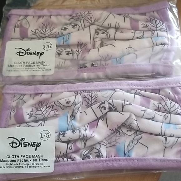 Set of 2 DISNEY face masks! ❄ - Picture 1 of 3